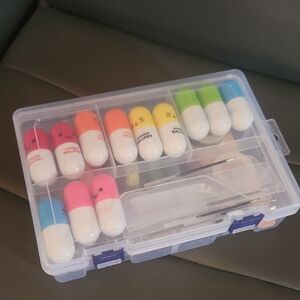 Colorful Capsule Highlighter And Syringe Set